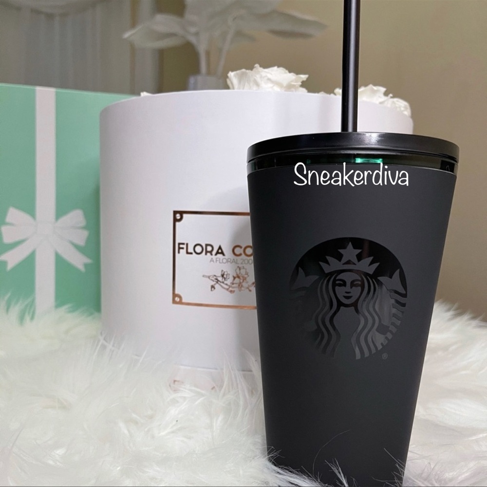 🖤Brand‎ New Matte Black Velvet Tumbler🖤